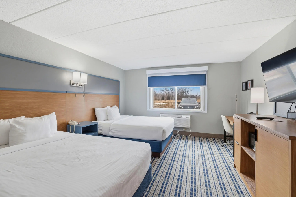 AmericInn by Wyndham White Bear Lake St. Paul
