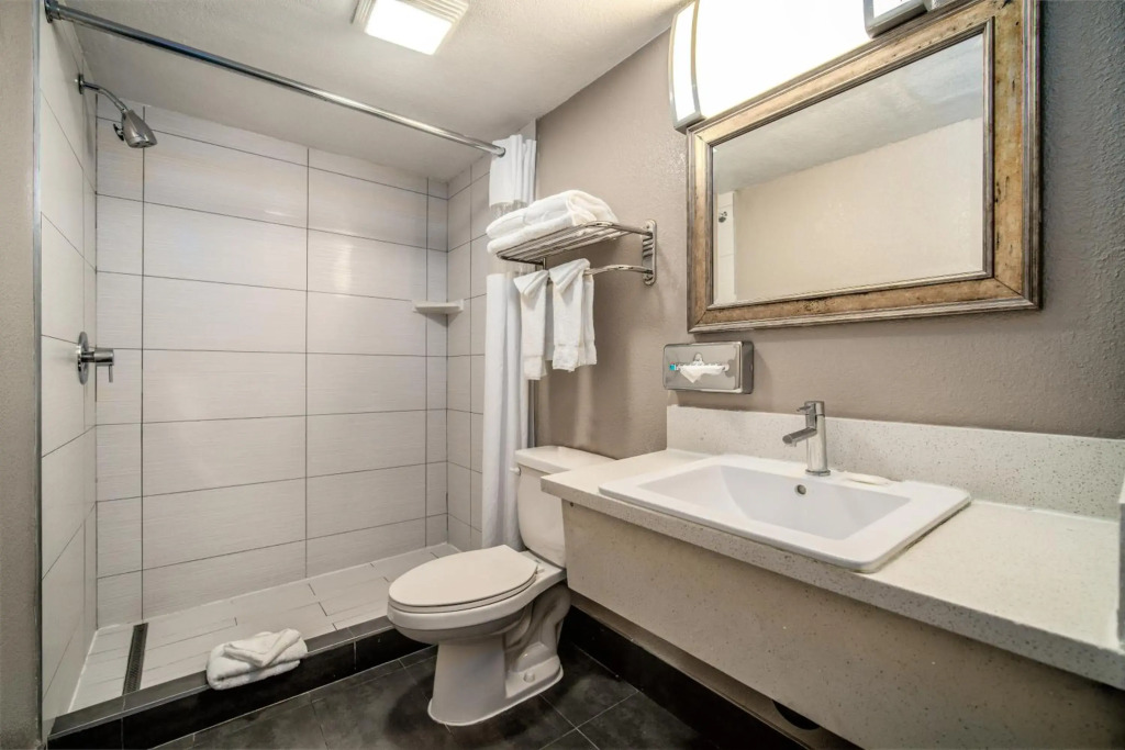 Studio 6 Suites Lawndale, CA South Bay