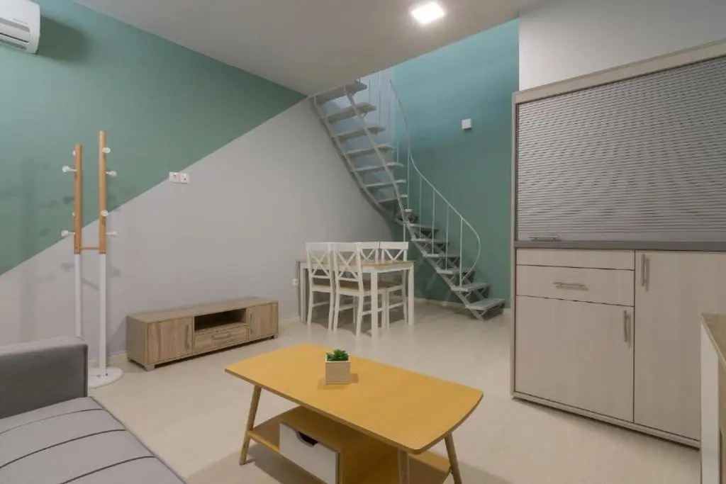 Piraeus Urban Style Studio #2