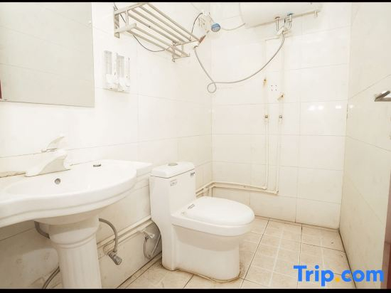 Renhe Hotel (Urumqi Yashan Middle Road)