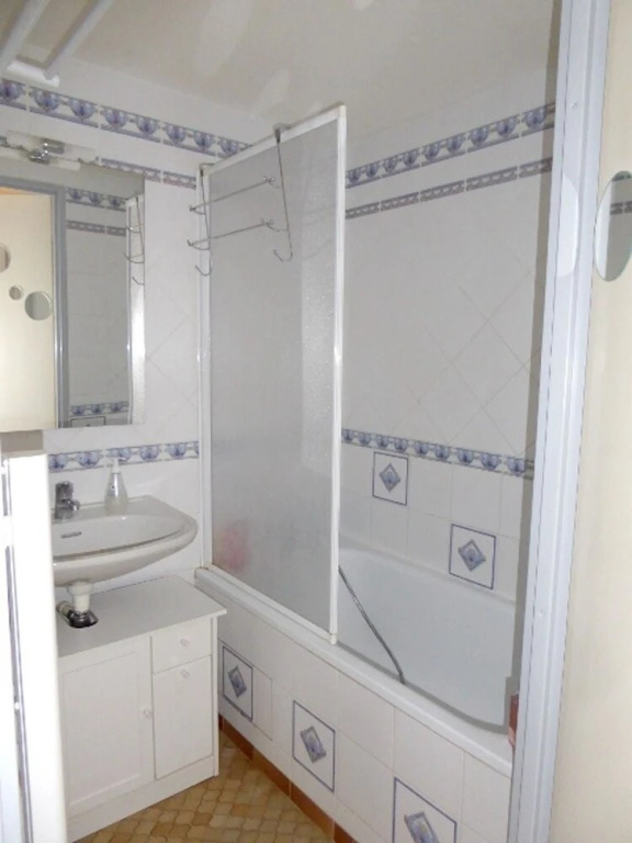 Apartment With 2 Bedrooms in Agde, With Wonderful sea View, Pool Acces