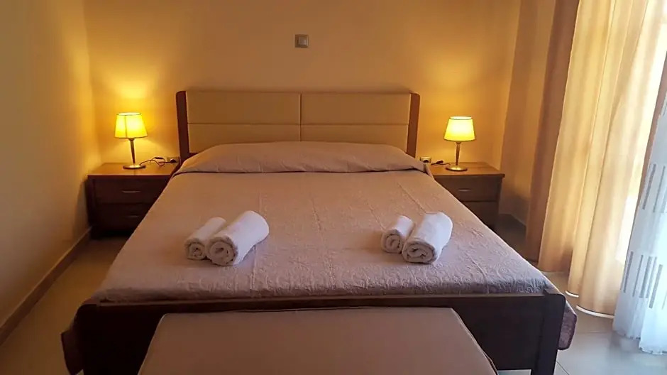 Paleo Inn Hotel