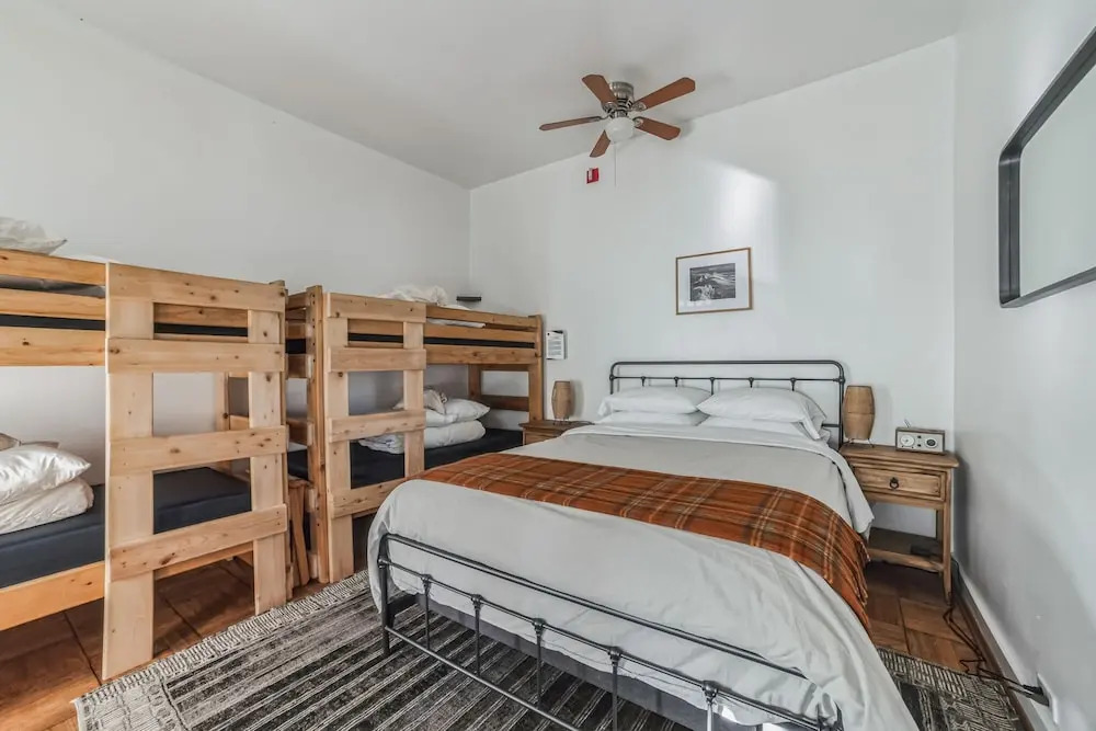 Limantour Lodge