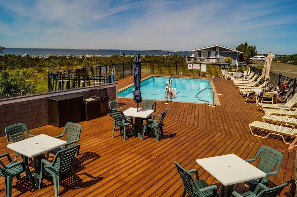 Dune Crest Hotel