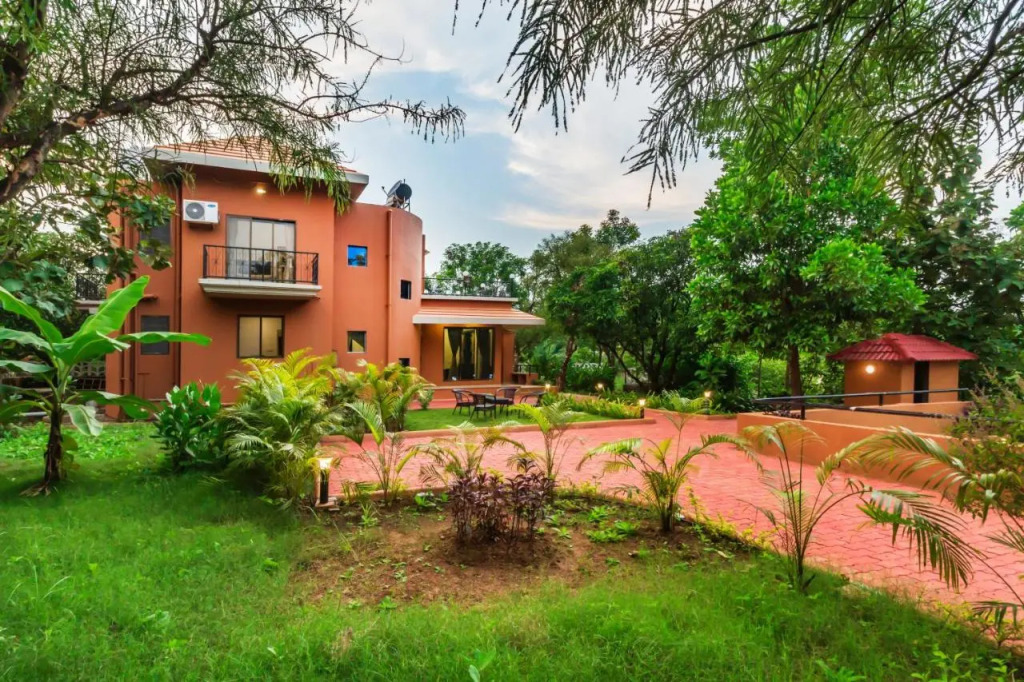 SaffronStays Ekaant