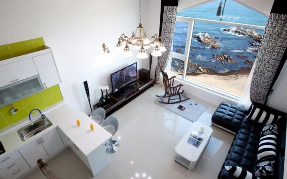 Yangyang Sea View Pension