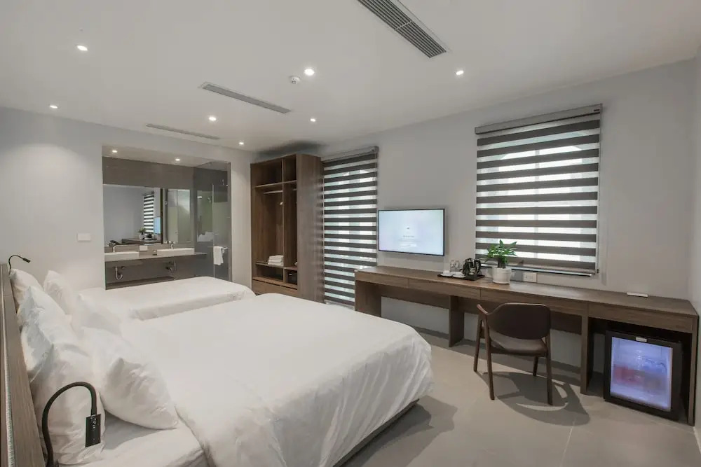Win Ha Long Hotel