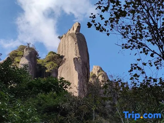 Sanqingshan Yinhu Xiaozhu Homestay