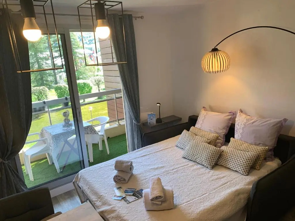 Studio Les Melezes Vue Montagne Barcelonnette (Adults Only)