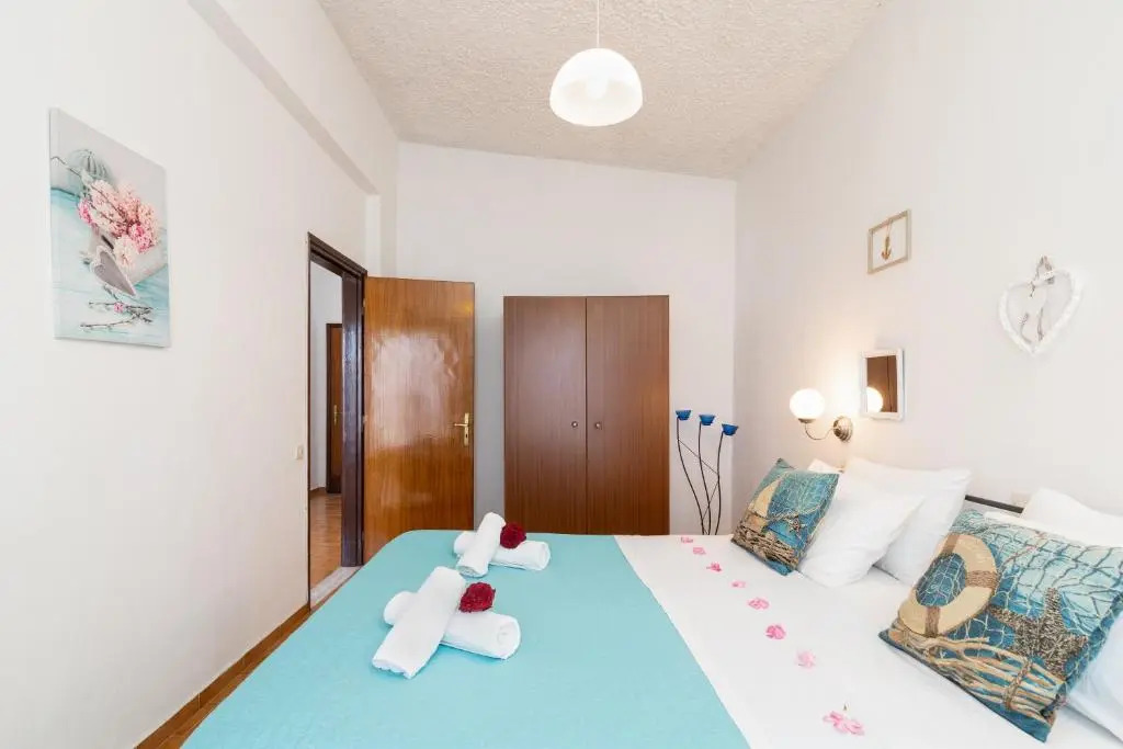 Gennadi Sun Apartments 500m from the beach