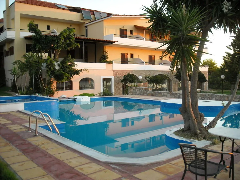 Crisais Hotel