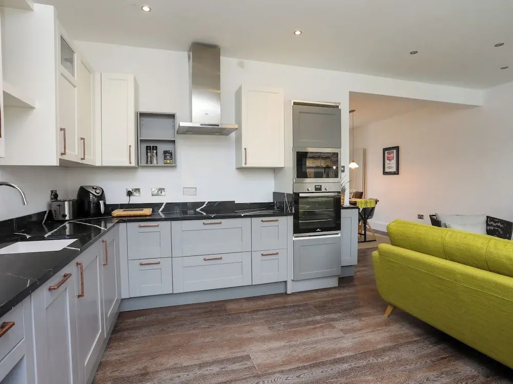 Harbourside Apartment