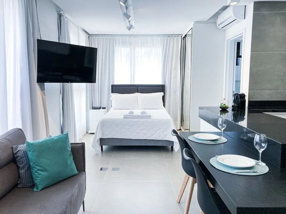 ZEE Studios by Viva - Studios a 200m da beira-mar norte