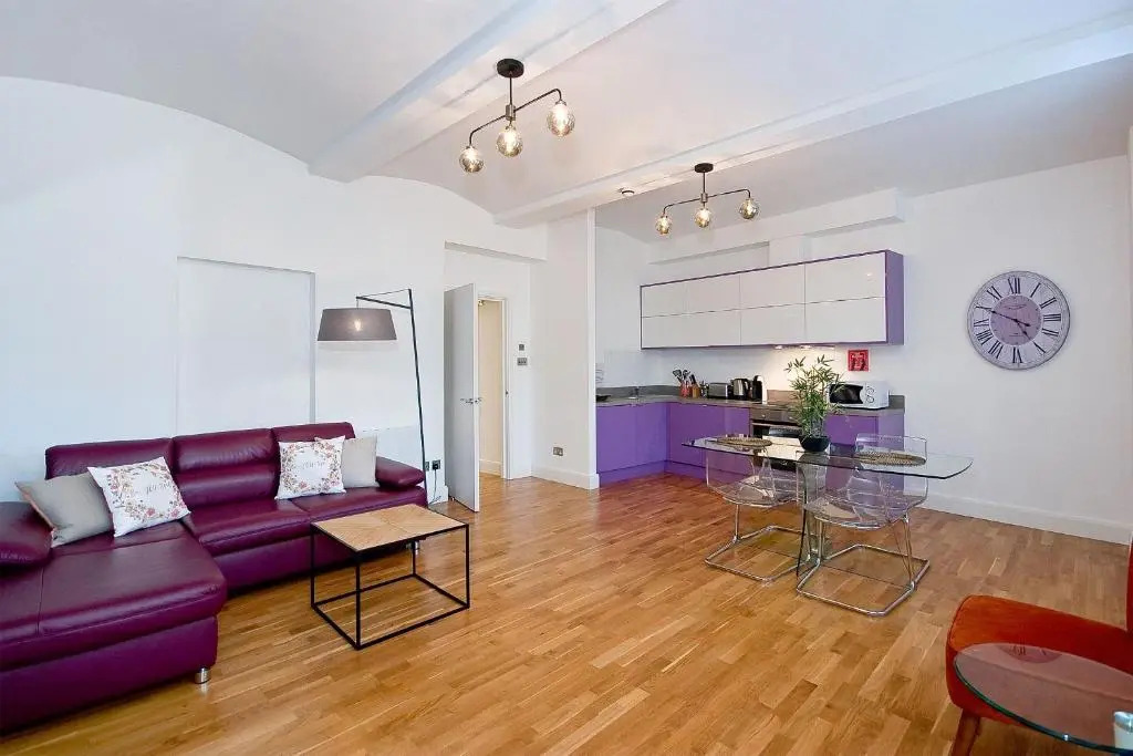 Mulberry Flat 3 - One bedroom 2nd floor by City Living London