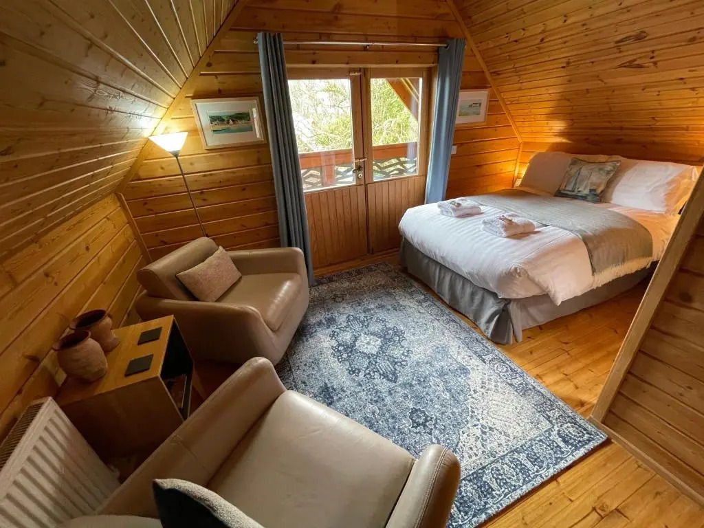 Luxury 3 bedroom, 3 bathroom lodge with hot tub