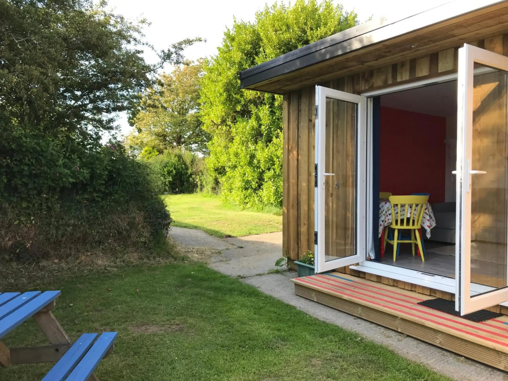 Woodpecker Glamping Cabin