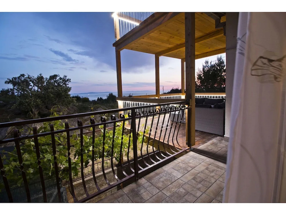 Upscale Apartment in Dalmatia With Terrace