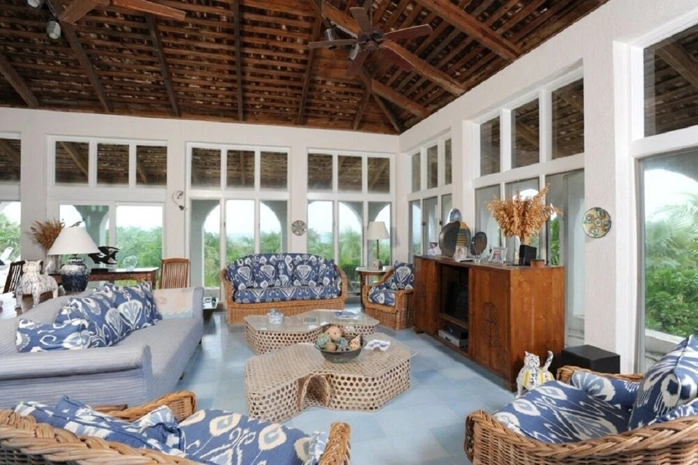 Goodwind & Cottage 6 Bedroom Home