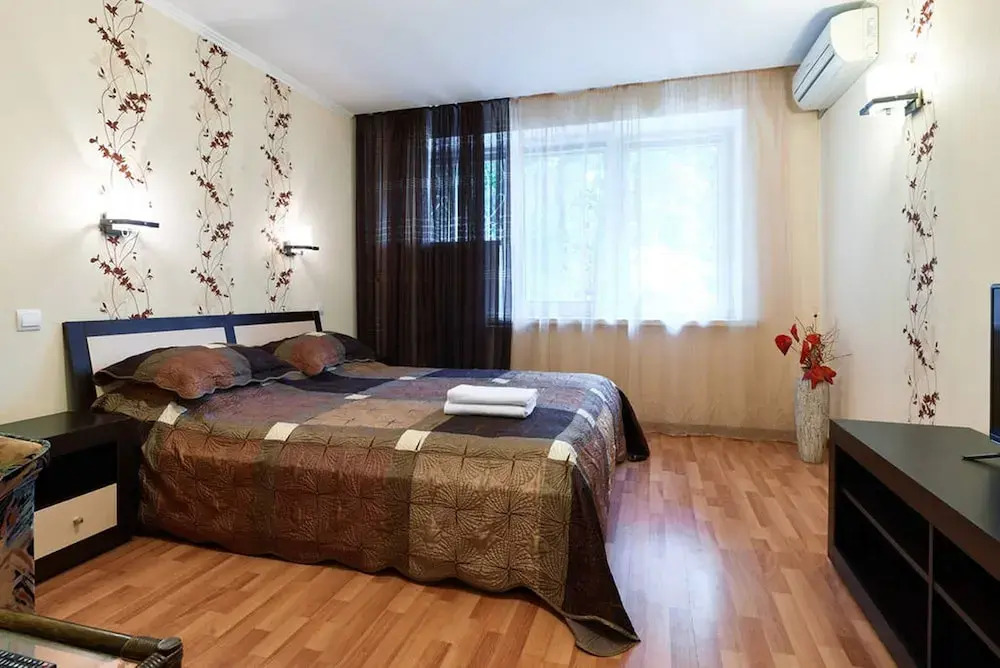 Апартаменты Home-Hotel, ул. Хорива, 50