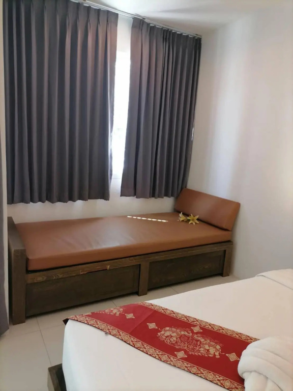 NJ PATONG HOTEL