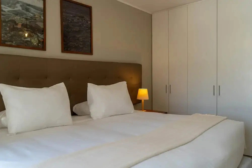 w Design-forward 2BR w Balcony in Miraflores