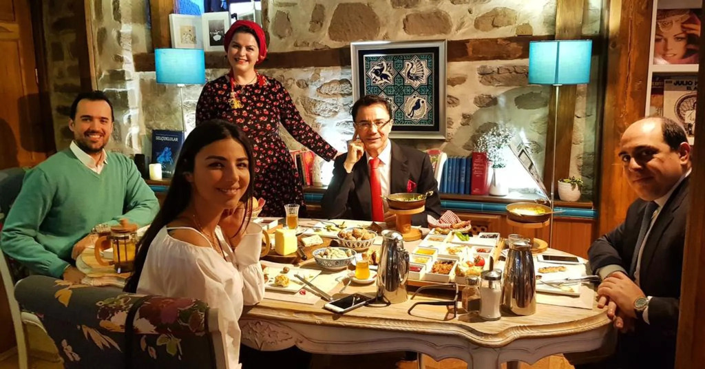 Hich Hotel Konya