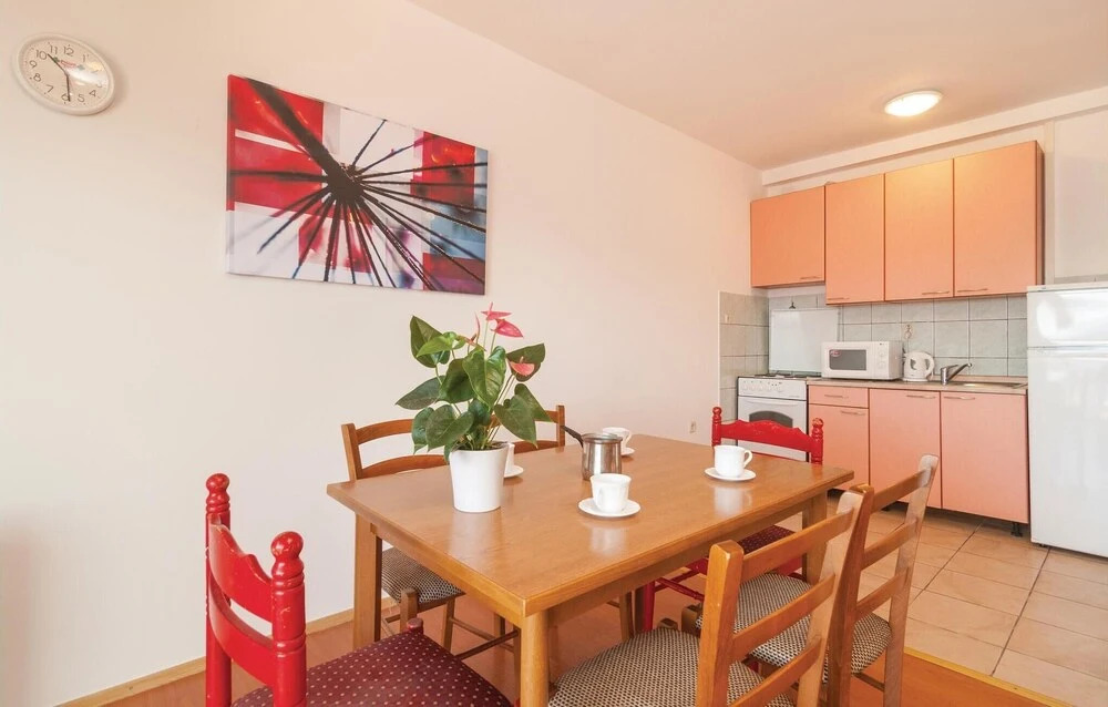 Nice Home in Stanici With Wifi and 2 Bedrooms