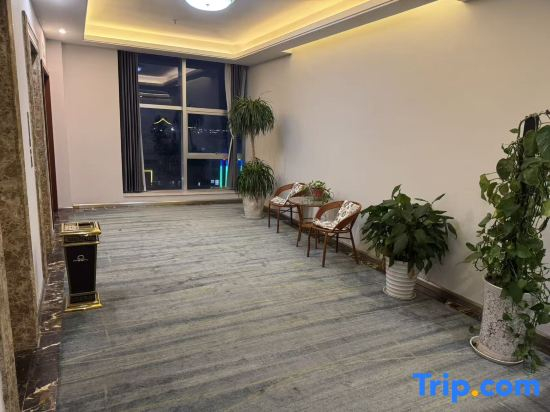 Sceneway Hotel