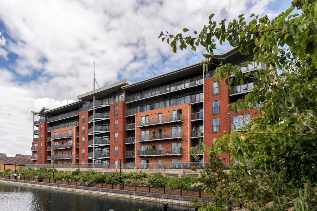 Cosy Apartment & Central Location & Contractors & DSA