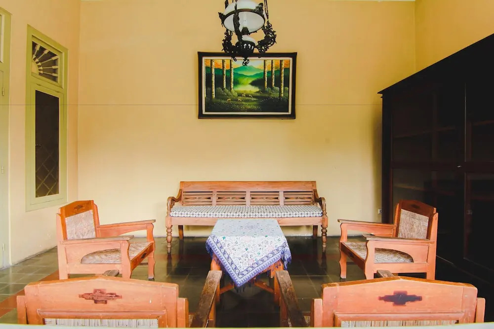 Griya Batik Giri Sekar Homestay Syariah