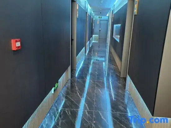 GS1 Esports Business Hotel (Gushi Zhongyuan Road Genqin Cultural Park Branch)