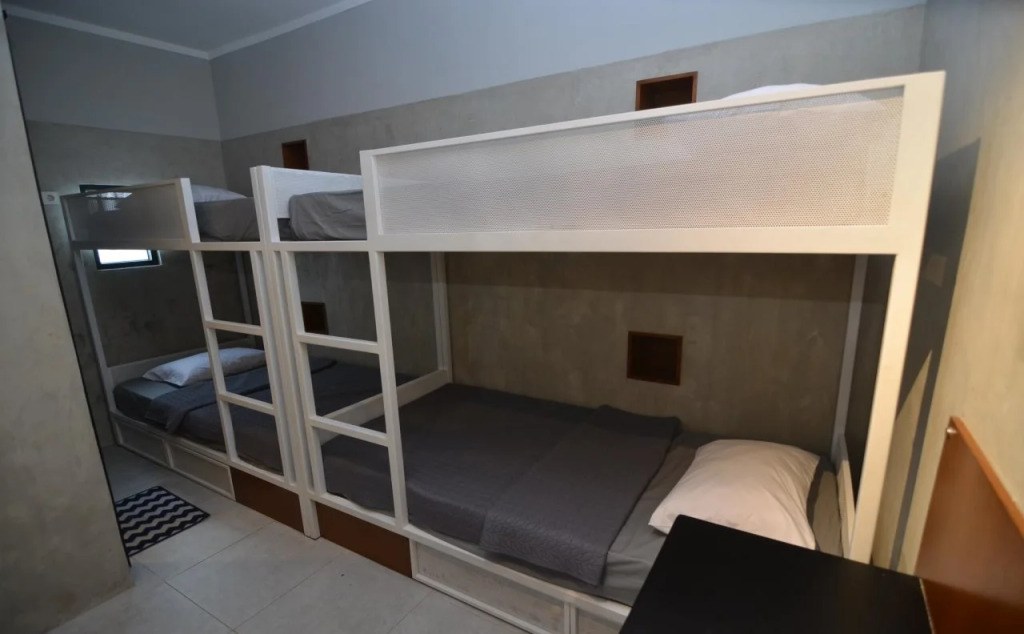 Naraya house