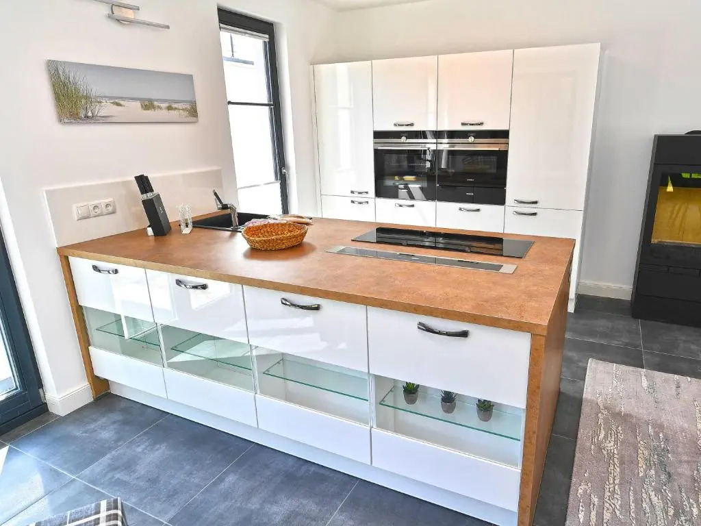 Villa LEVANTE in Binz - Penthouse mit Kamin, Sauna, Seeblick