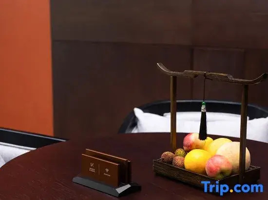 New Century Mingting Hotel in Xucun, Haining, Jiaxing