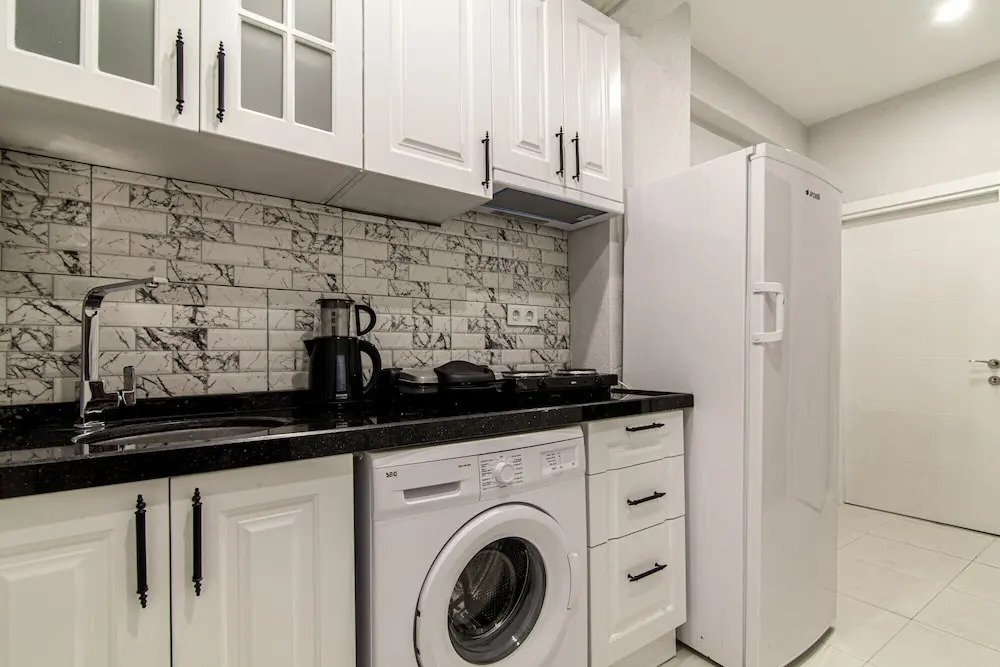 Centrally Located Apartment With Backyard in Sisli