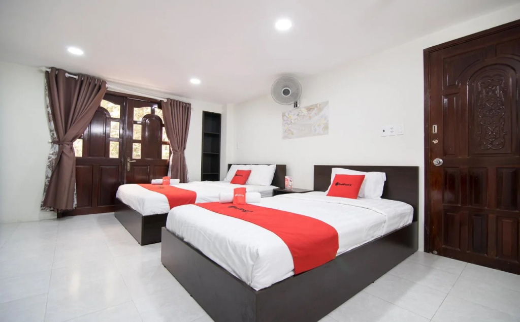 Ngoc Trinh Hotel by RedDoorz