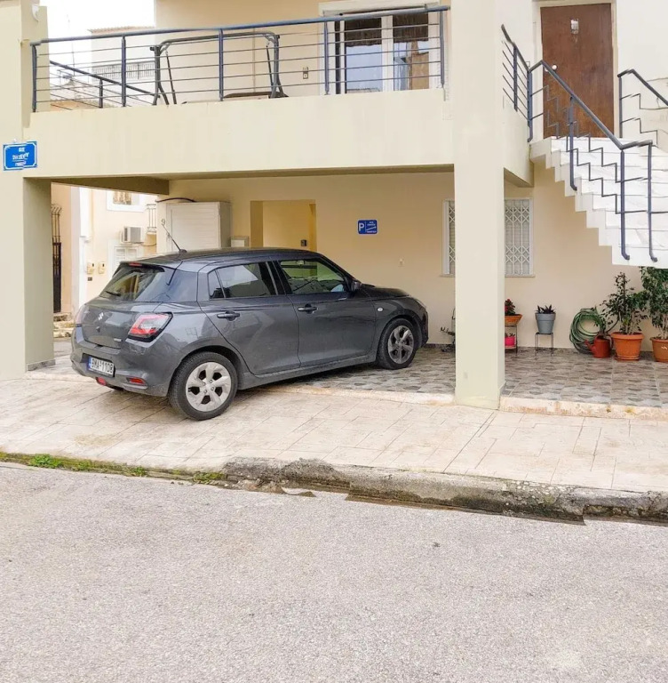 Kalamata Lime Studio - Urban Cozy Nest