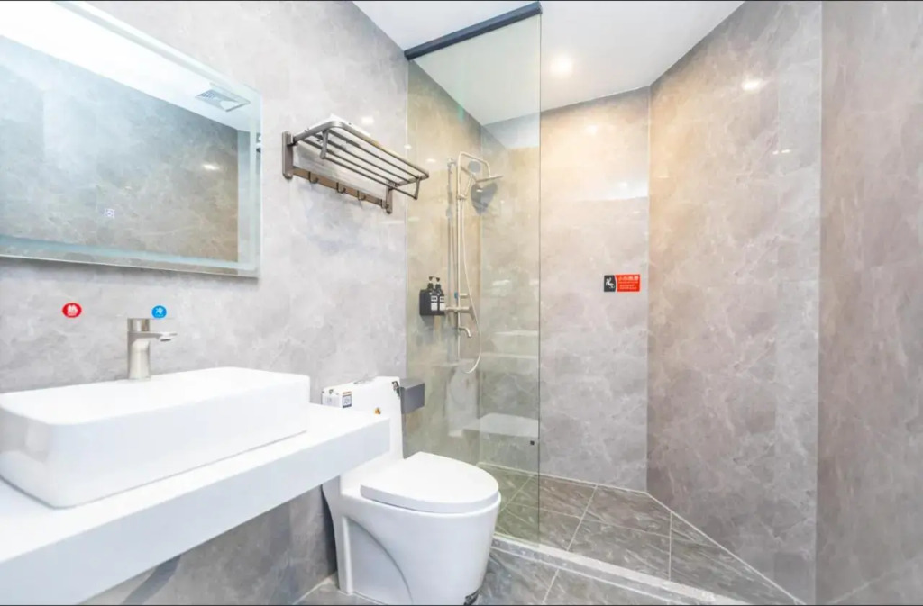 City Express Hotel