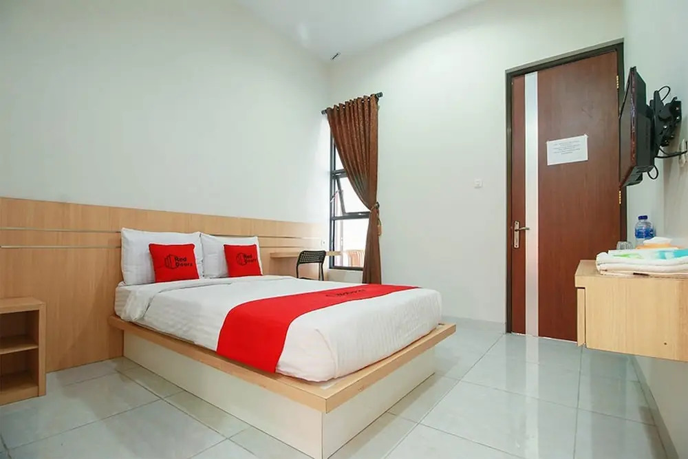 Wisma Lotus Syariah by RedDoorz