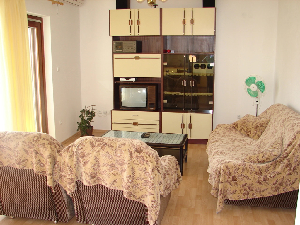 Apartment Tone - spacious and comfortable: A1 zuti Trogir, Riviera Trogir