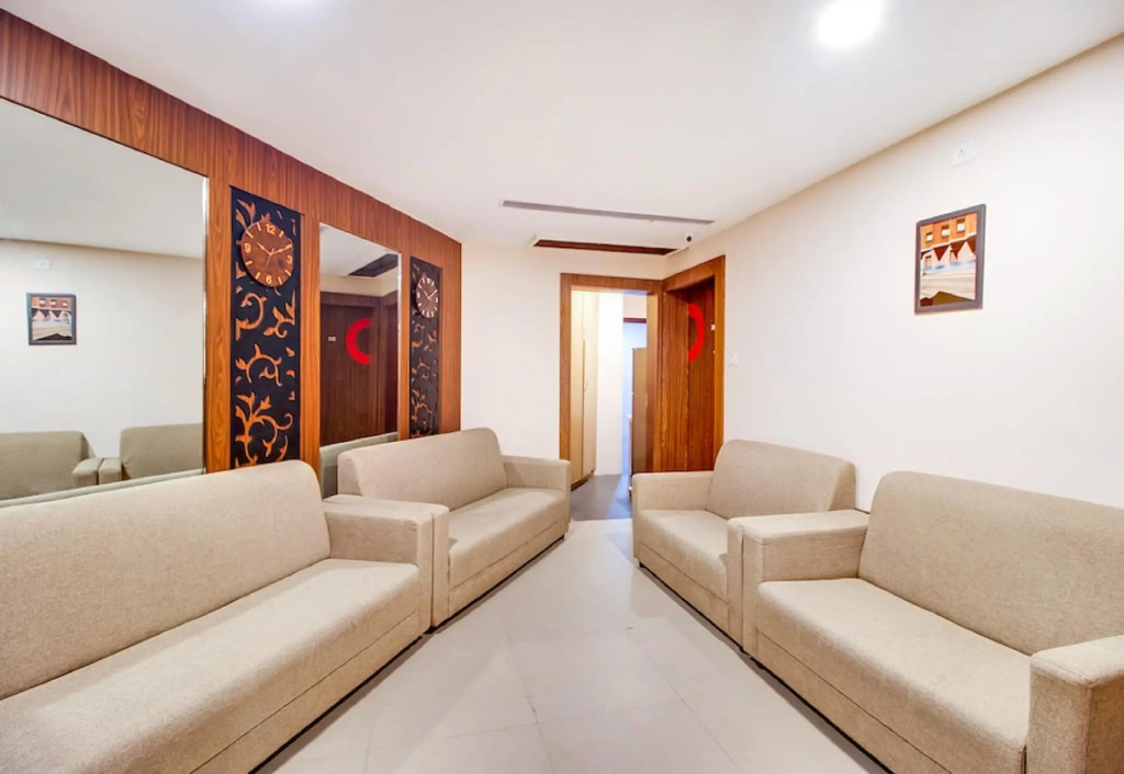 Aishwaryam Hotel
