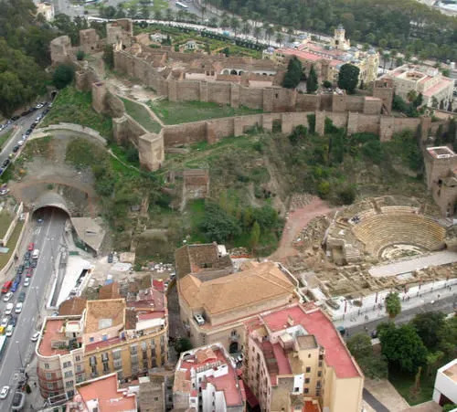 Domopolitan Alcazabilla 15