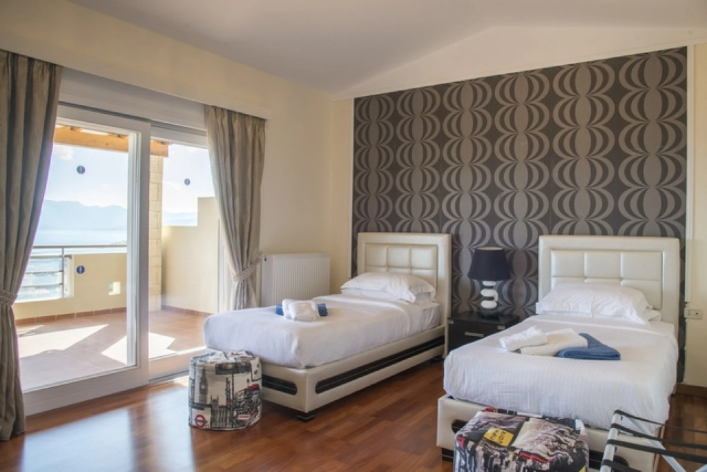 Villa Irida, sleeping 8, sea views, private pool