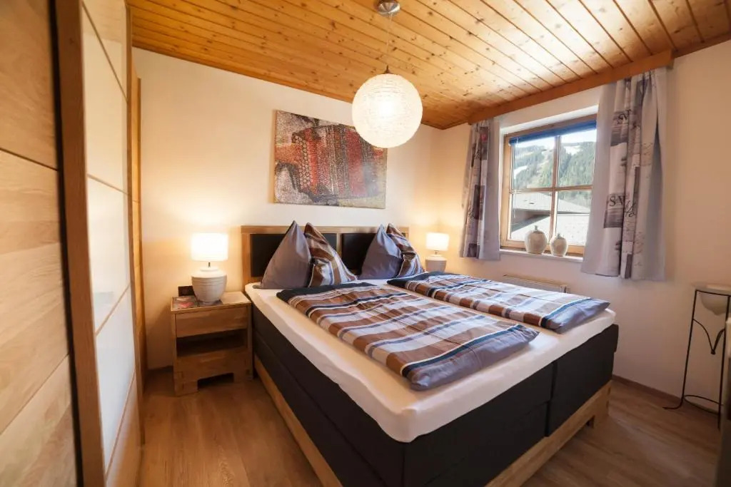 Mountainview Appartement mit Balkon und Carport