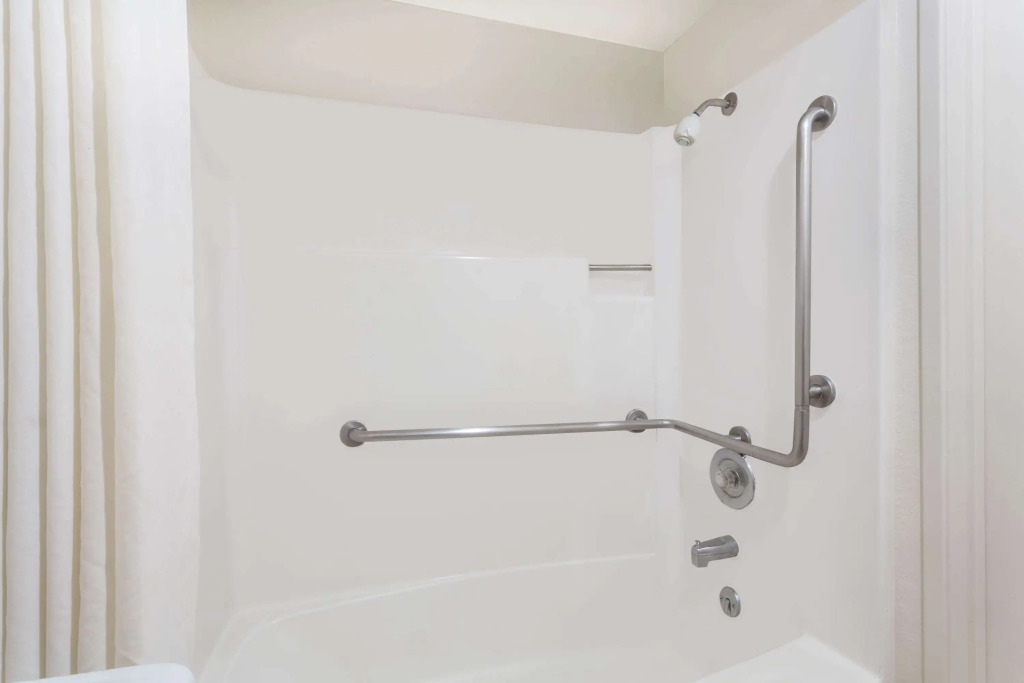 Travelodge by Wyndham Reno