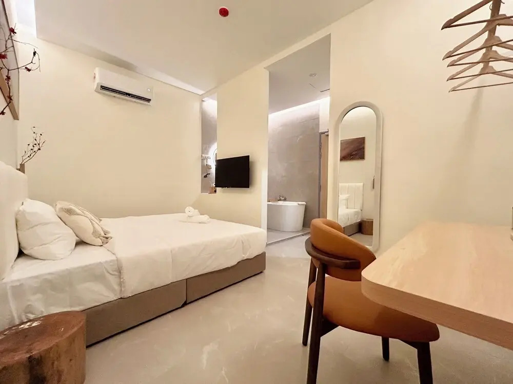 ONE18 Boutique Hotel Self Check In