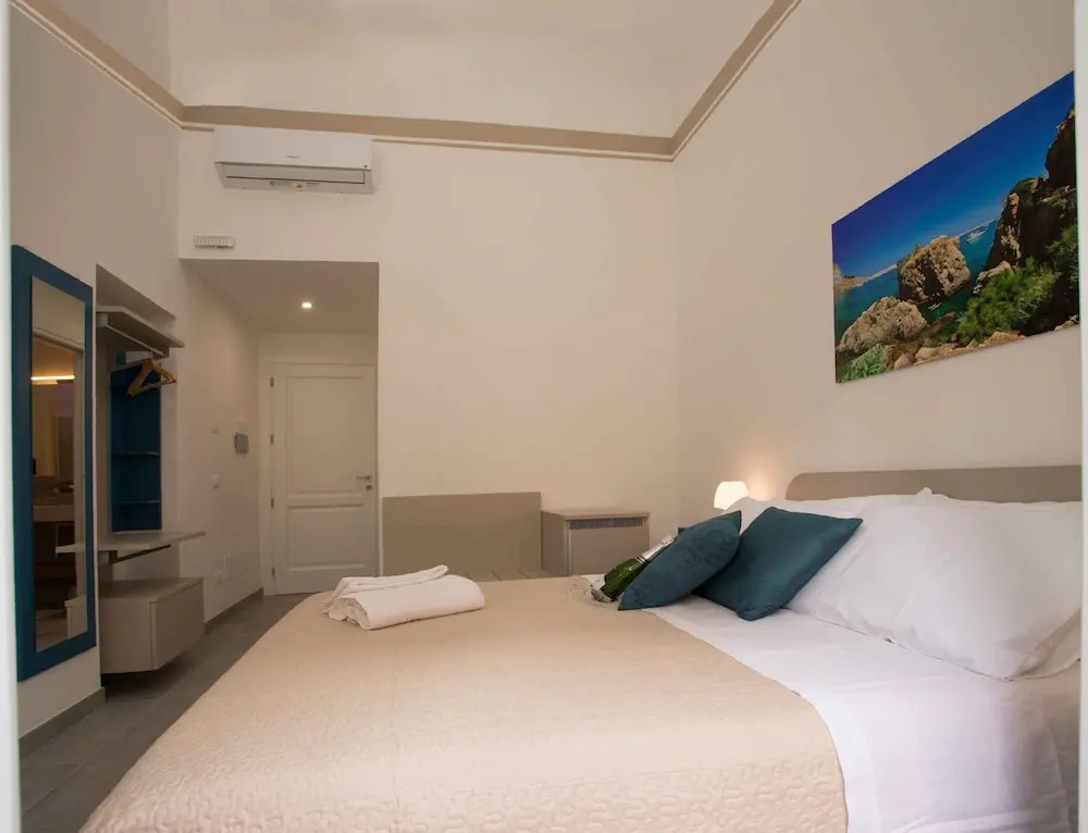 Le Quattro Stagioni - Rooms & Suites