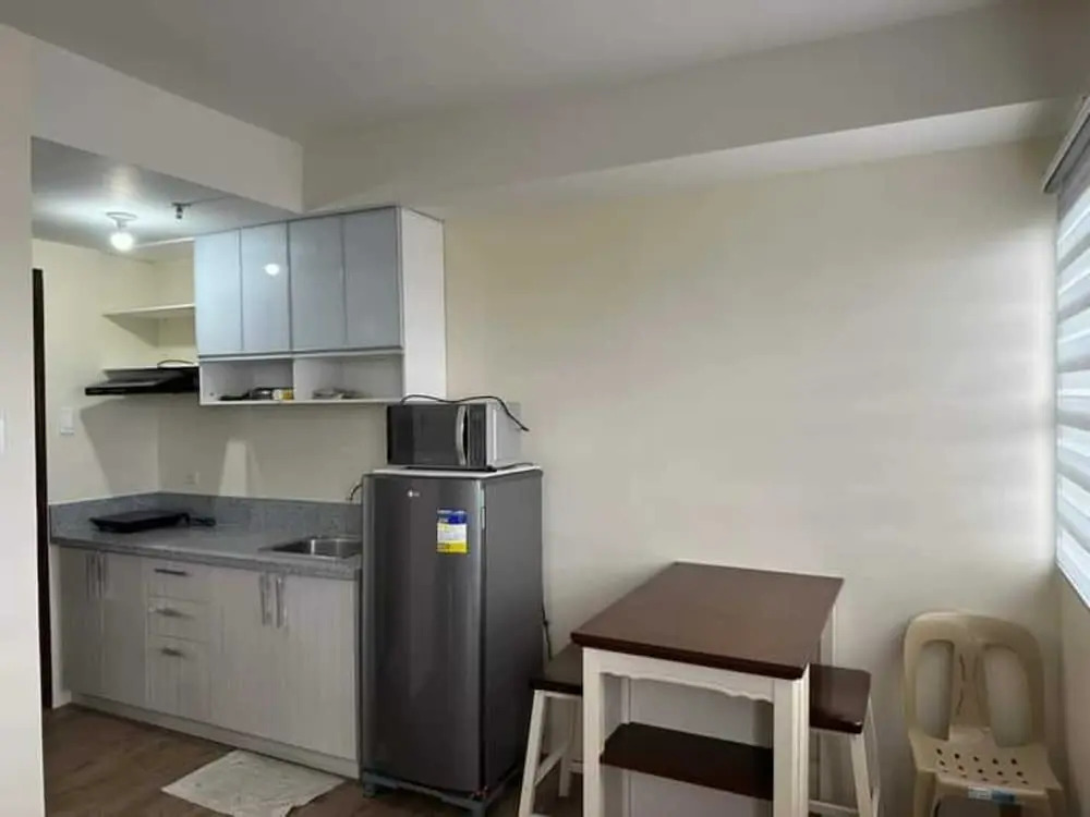 Fullerton Suites