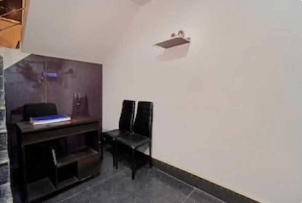Goroomgo Gangotri Guest House kolkata