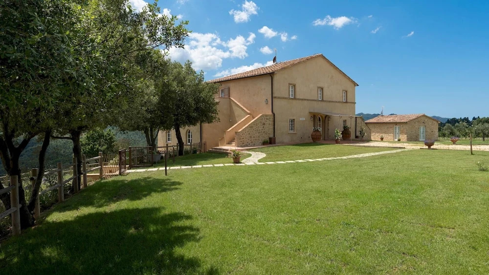 CASOLARE SAN MARTINO 12, Emma Villas